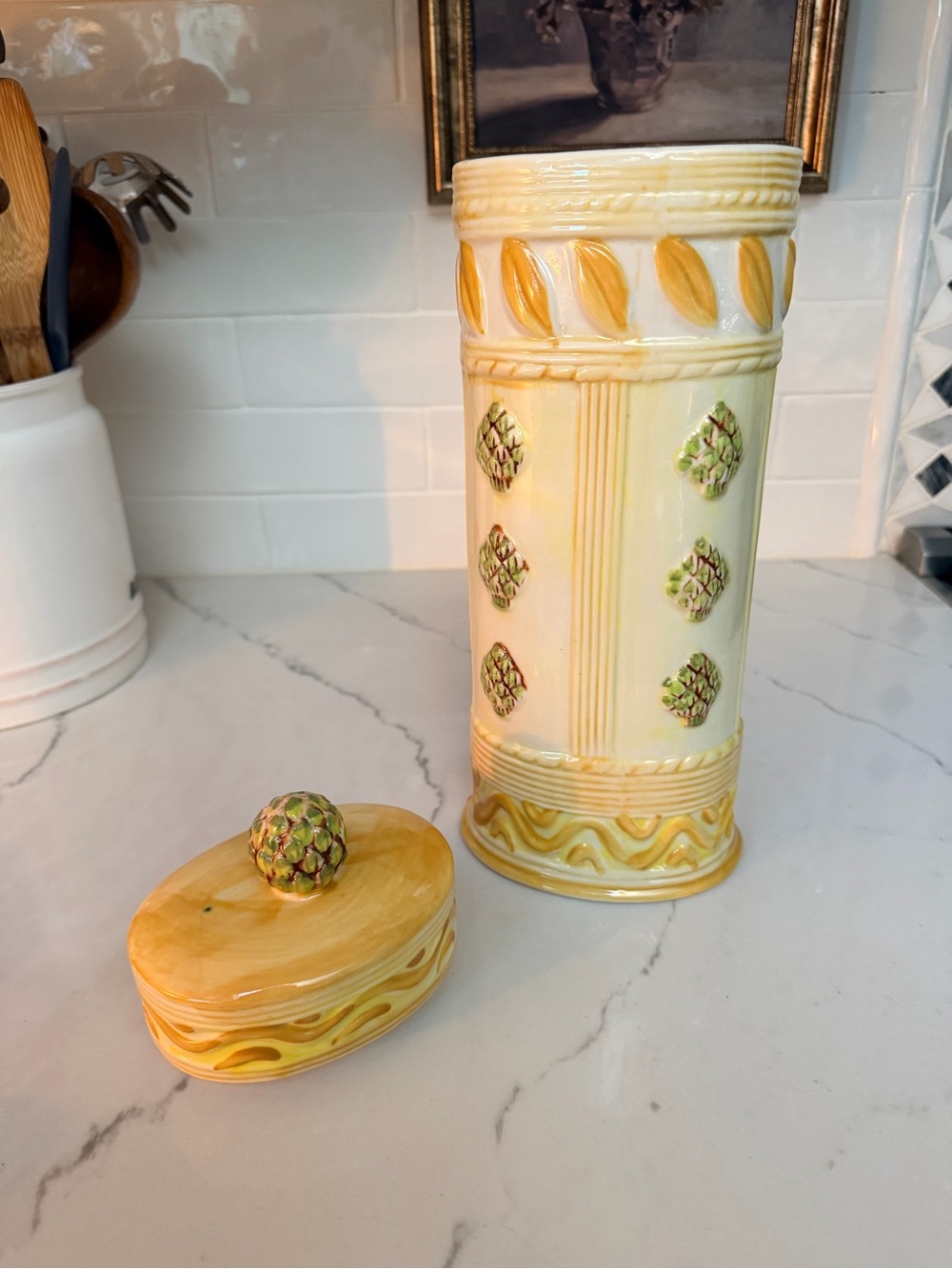 Yellow Ceramic Decorative Canister with artichokes - Picture 3 of 3